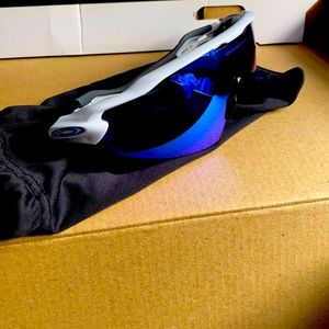 Oakley sunglasses Blue